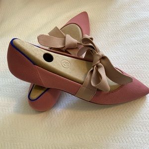 Rothy’s Rosebud Mary Janes — 9.5, NWT